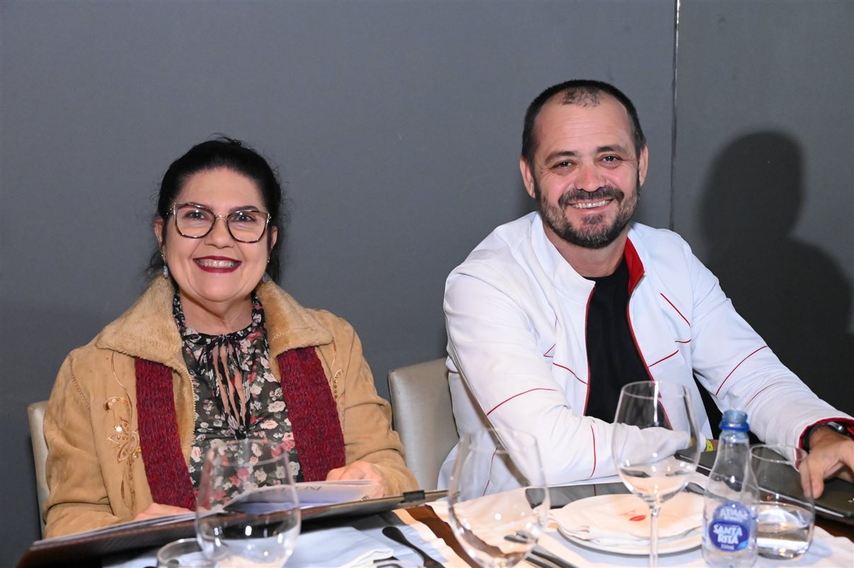 André Oliveira e Simone Ricio, da EHTL