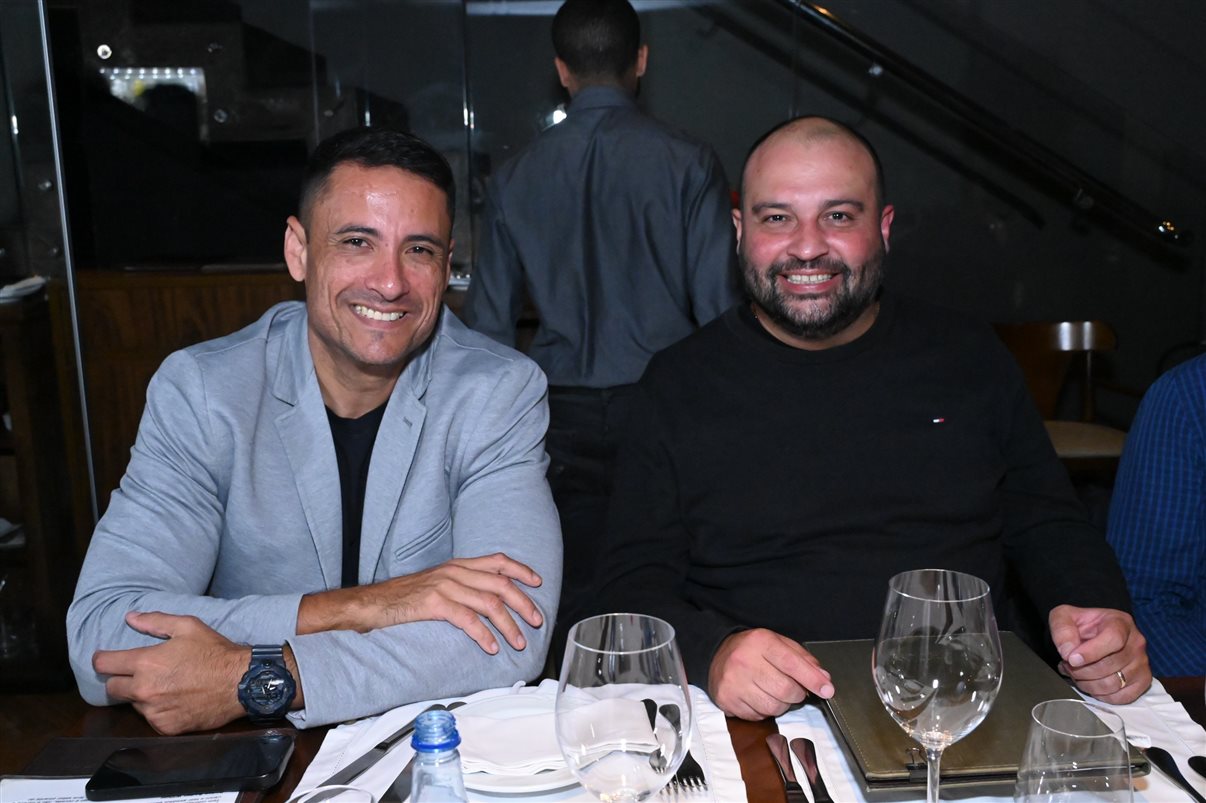 André Oliveira e Simone Ricio, da EHTL