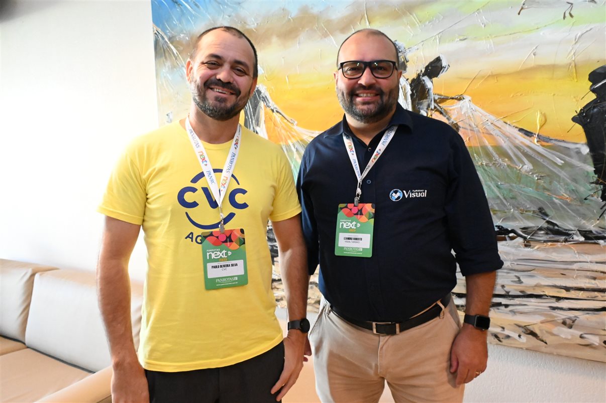Paulo Oliveira e Leandro Roberto, de CVC e Visual, respectivamente, na etapa de Florianópolis do Next 2025