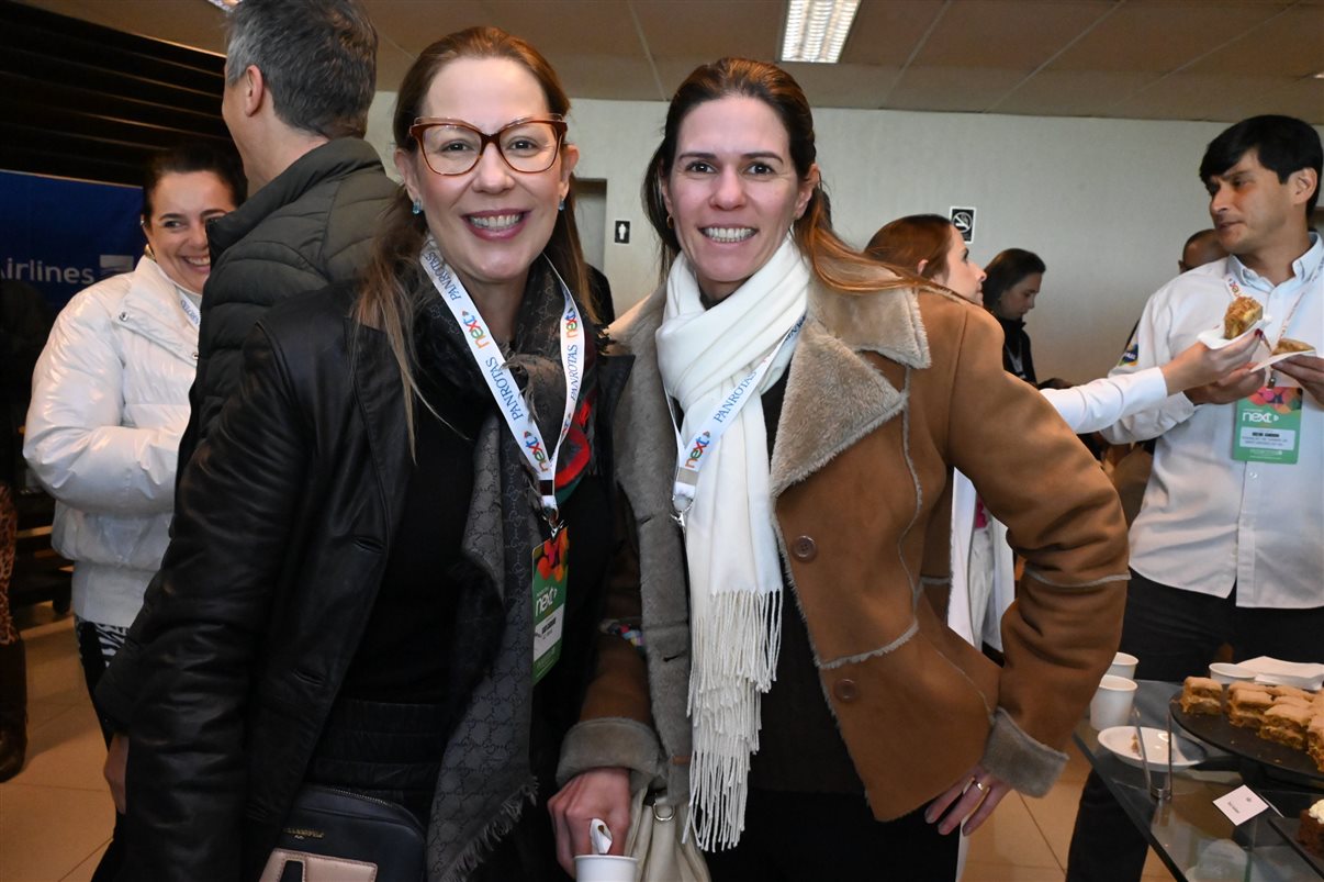 Barbara Bastos, da Roadtrips Inc, e Tatiana Boni, da Civitatis
