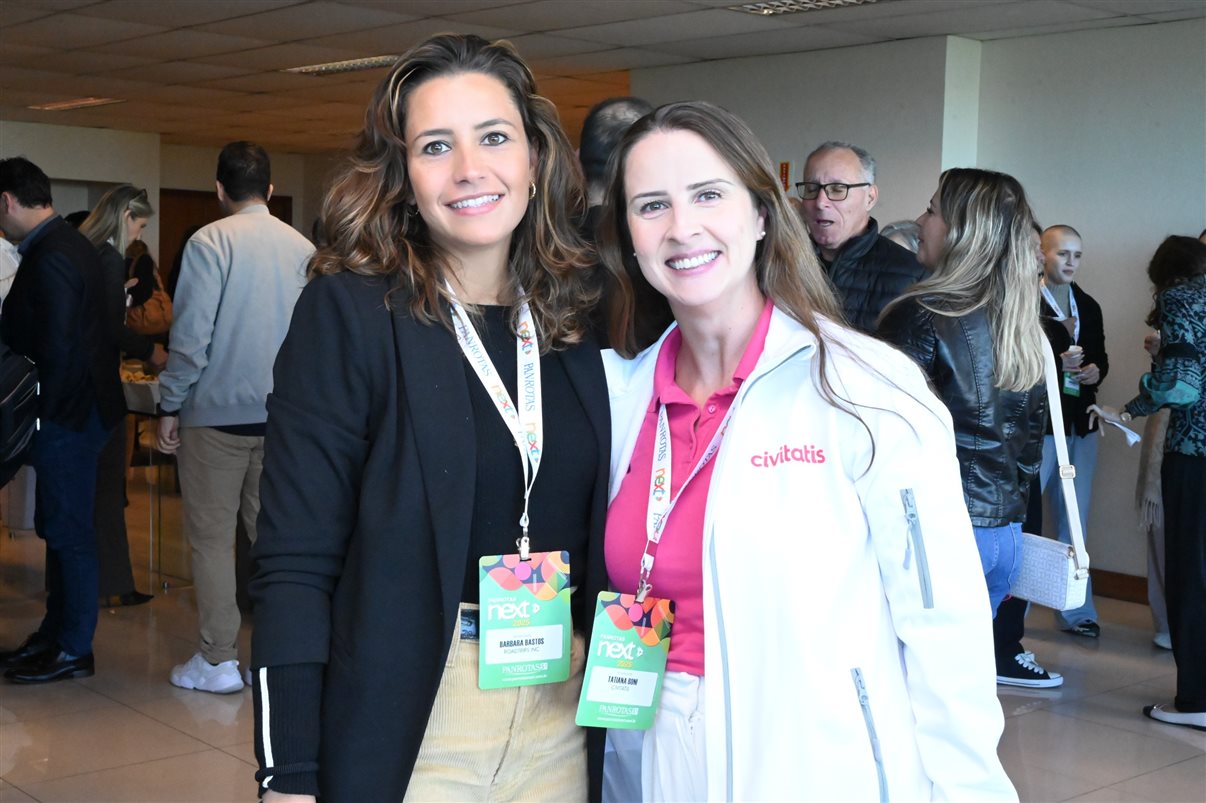 Barbara Bastos, da Roadtrips Inc, e Tatiana Boni, da Civitatis