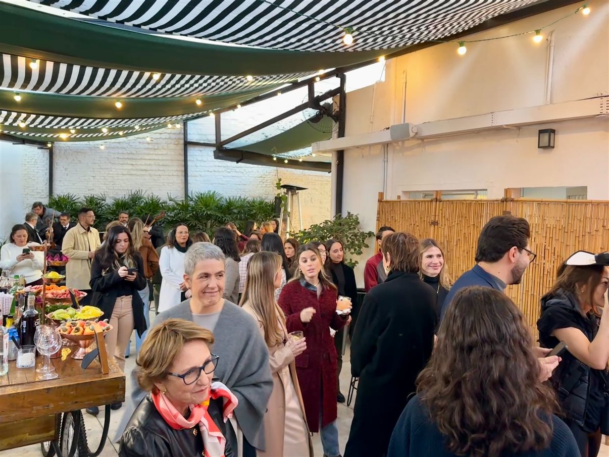 Casa cheia para o evento