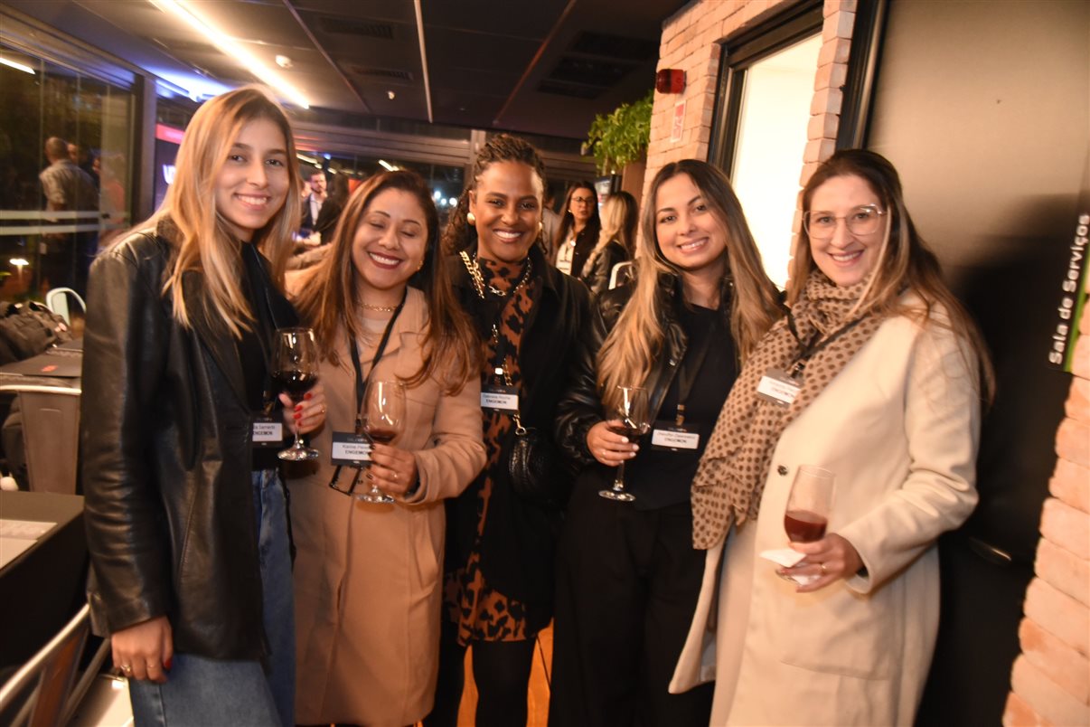 Ana Prado, da Syngenta, Luiz Moura, da VOLL, e Thaís Meirelles, da XP