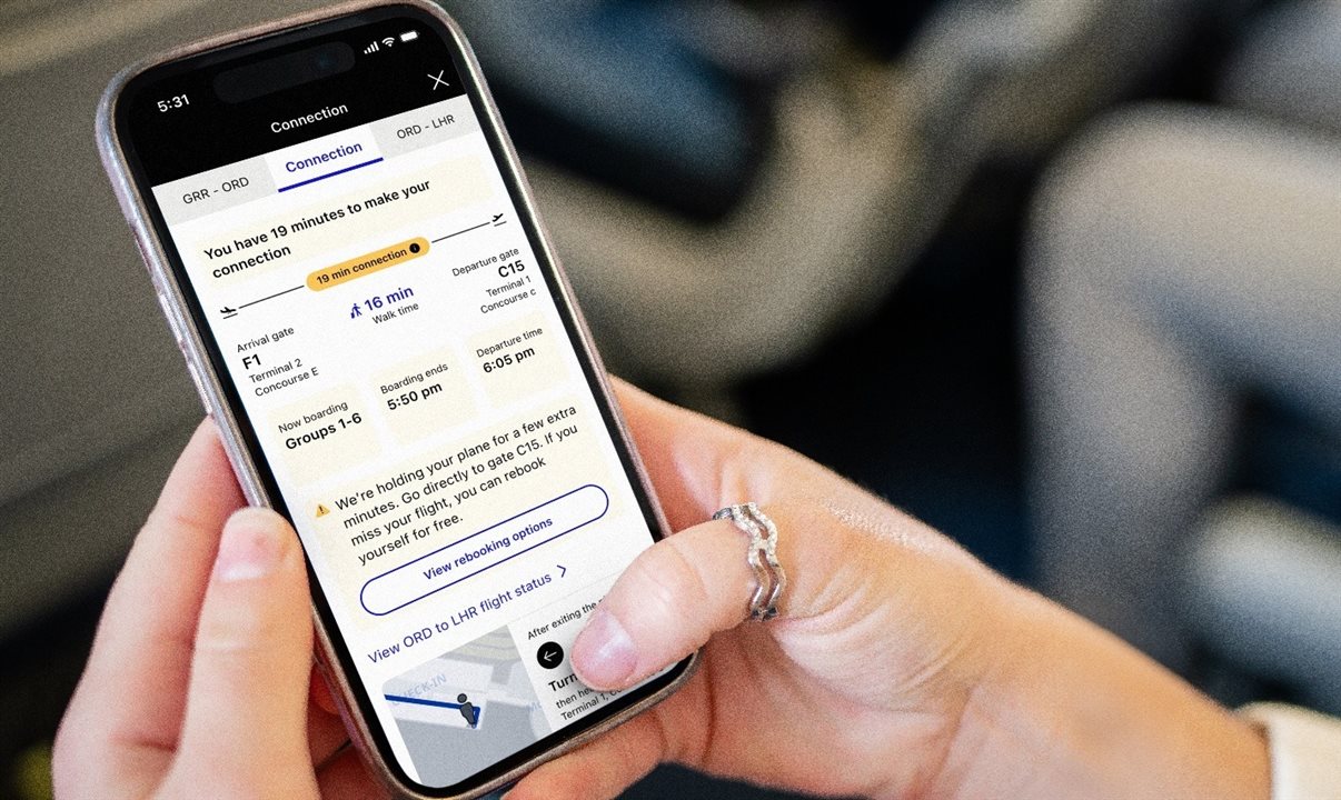 Entre os principais recursos estão contagem regressiva para o próximo embarque, rotas até o portão de conexão com tempo estimado de caminhada, dicas para escalas longas e notificações sobre mudanças de status do voo