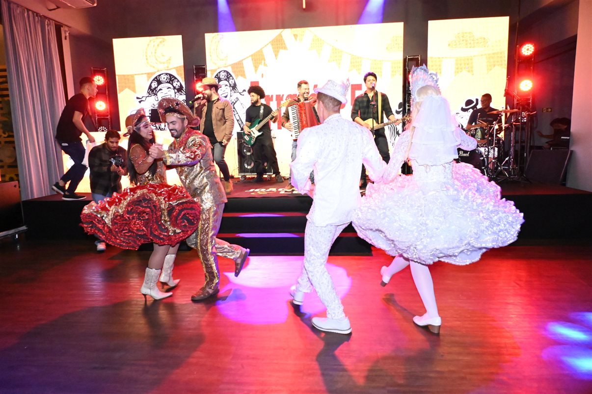 Ana Prado e Andreia Ruy, da Syngenta