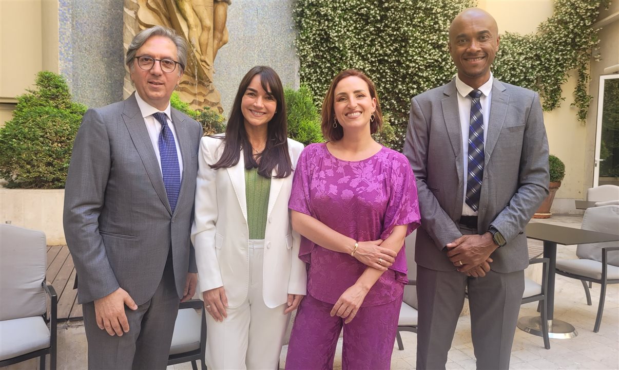Giuseppe Vincelli, Silvana García, Mariluz Antolín, do Intercontinental Madri, e Luís Sobrinho, da InvestSP/Setur-SP