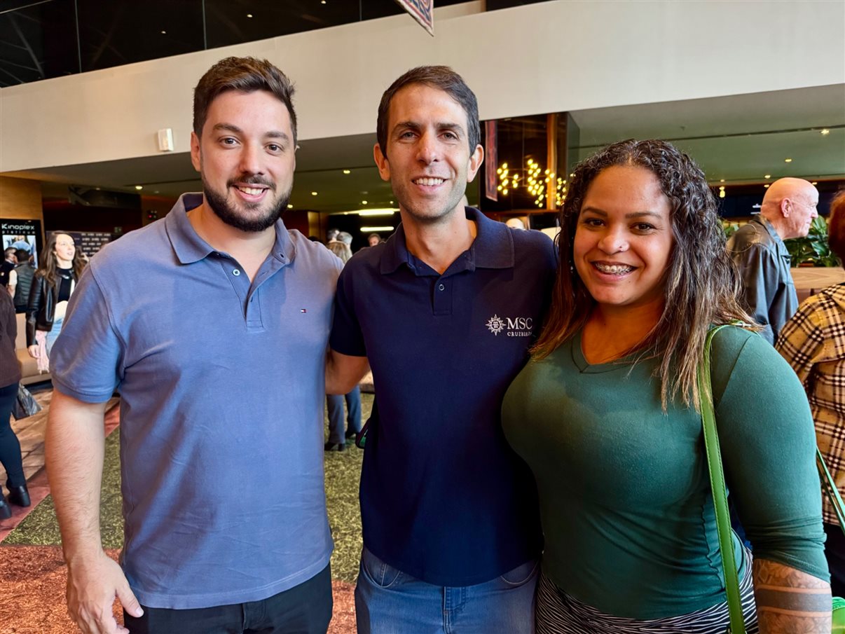 Pedro Silva, da MSC, Juliana Freitas, do Conexão Vip, Renan Uzeloto, du Uzeloto Tur, Juliana Lombardi, da JL Tour, e Fabrício Pereira, da Bless Turismo 