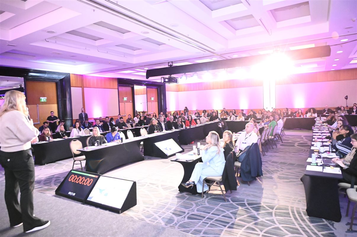 Maína Pietrobelli, da Plusgrade, Juliana Nogueira, do Grupo Wish, Ícaro Chamon, do Malai Manso Resort, e Fernanda Pini, da Atrio Hotel Management