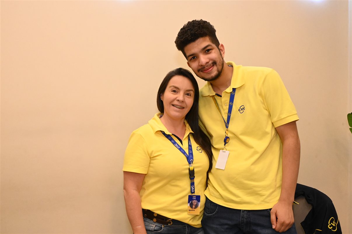 Monica Silva e Wagner Souza, da Loja CVC Shopping Cidade São Paulo