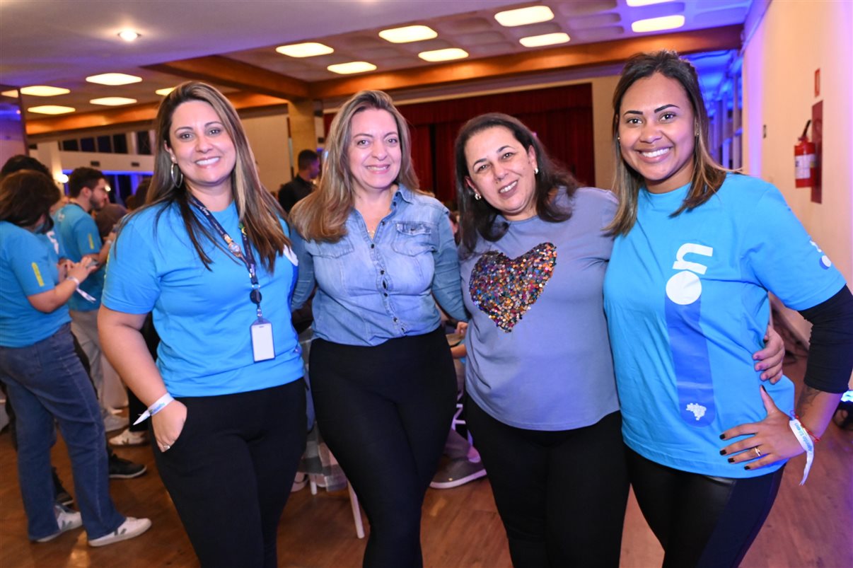 Trade alagoano: Andrea Gatto, da Rede Brisa, Ana Guilhermina, do Marianas Maceio Hotel, Tata Costa, do Village Barra Hotel, Andrezza Mendes, da Setur Alagoas, Carmen Mascia, da Luck Receptivo, Lia Jatoba, da Abih Alagoas, Alejandro Velásquez, da Luck Receptivo, Denise Borges, dos Hoteis Ponta Verde Maceio e France, e Lilian Santos, do Vila Gale