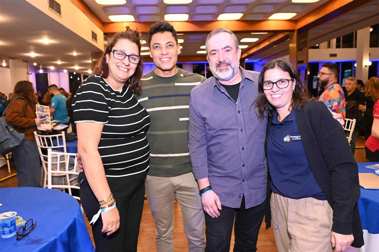 Trade alagoano: Andrea Gatto, da Rede Brisa, Ana Guilhermina, do Marianas Maceio Hotel, Tata Costa, do Village Barra Hotel, Andrezza Mendes, da Setur Alagoas, Carmen Mascia, da Luck Receptivo, Lia Jatoba, da Abih Alagoas, Alejandro Velásquez, da Luck Receptivo, Denise Borges, dos Hoteis Ponta Verde Maceio e France, e Lilian Santos, do Vila Gale