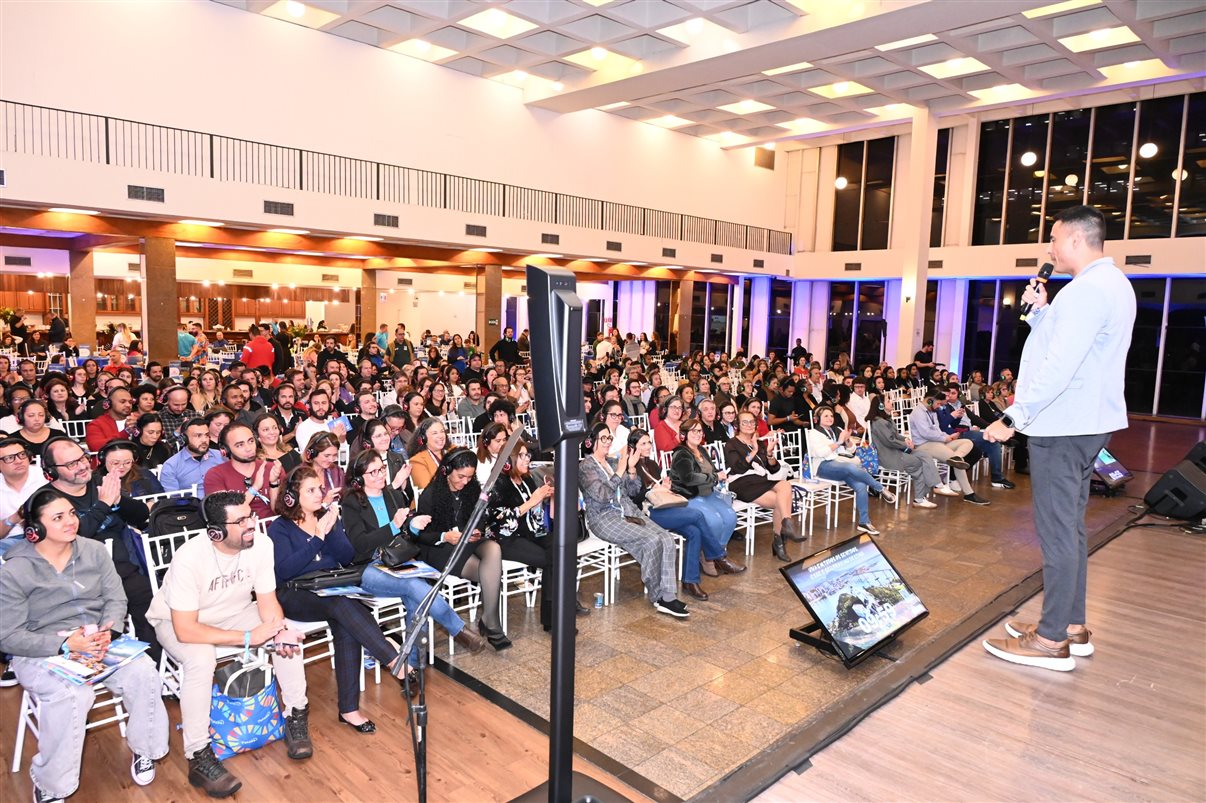 Trade alagoano: Andrea Gatto, da Rede Brisa, Ana Guilhermina, do Marianas Maceio Hotel, Tata Costa, do Village Barra Hotel, Andrezza Mendes, da Setur Alagoas, Carmen Mascia, da Luck Receptivo, Lia Jatoba, da Abih Alagoas, Alejandro Velásquez, da Luck Receptivo, Denise Borges, dos Hoteis Ponta Verde Maceio e France, e Lilian Santos, do Vila Gale