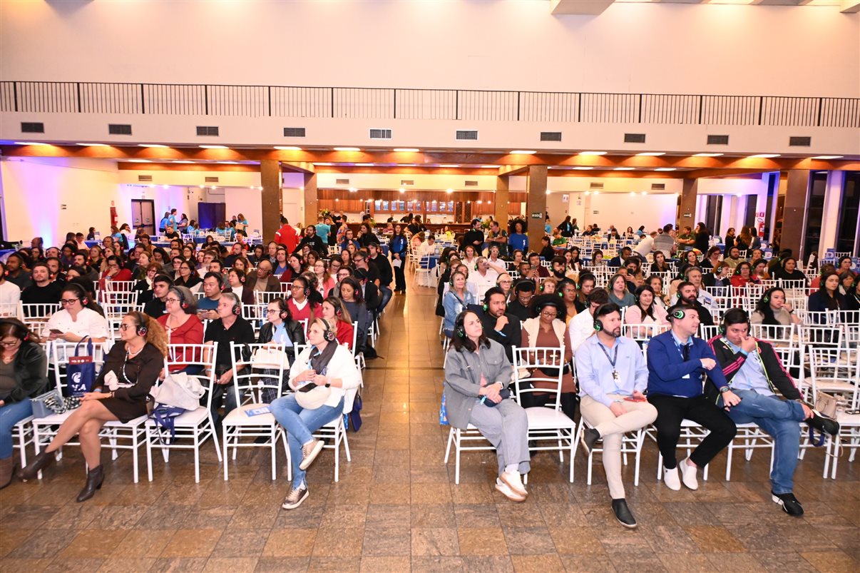 Trade alagoano: Andrea Gatto, da Rede Brisa, Ana Guilhermina, do Marianas Maceio Hotel, Tata Costa, do Village Barra Hotel, Andrezza Mendes, da Setur Alagoas, Carmen Mascia, da Luck Receptivo, Lia Jatoba, da Abih Alagoas, Alejandro Velásquez, da Luck Receptivo, Denise Borges, dos Hoteis Ponta Verde Maceio e France, e Lilian Santos, do Vila Gale