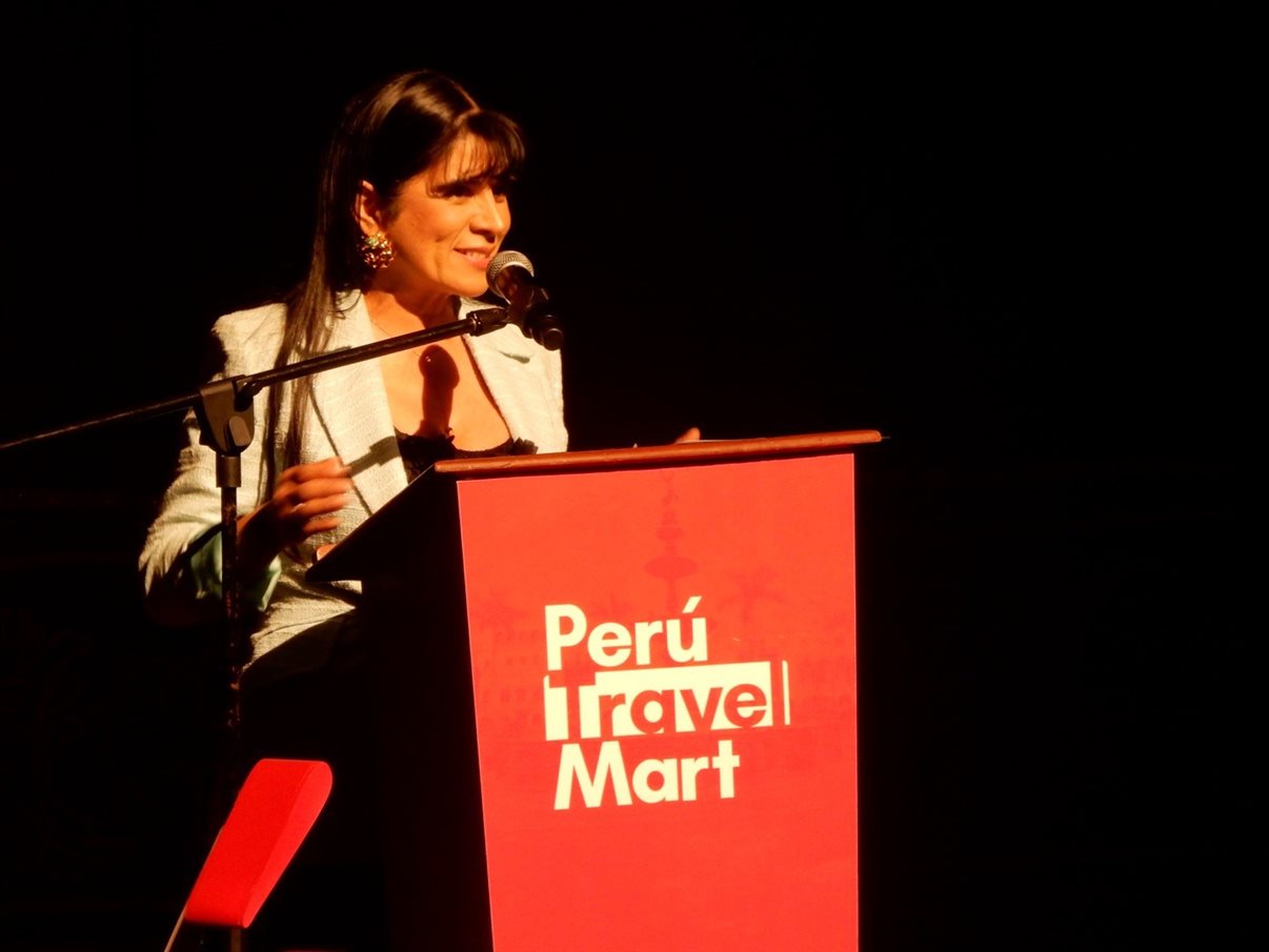 Desilú León, ministra de Comércio Exterior e Turismo do Peru