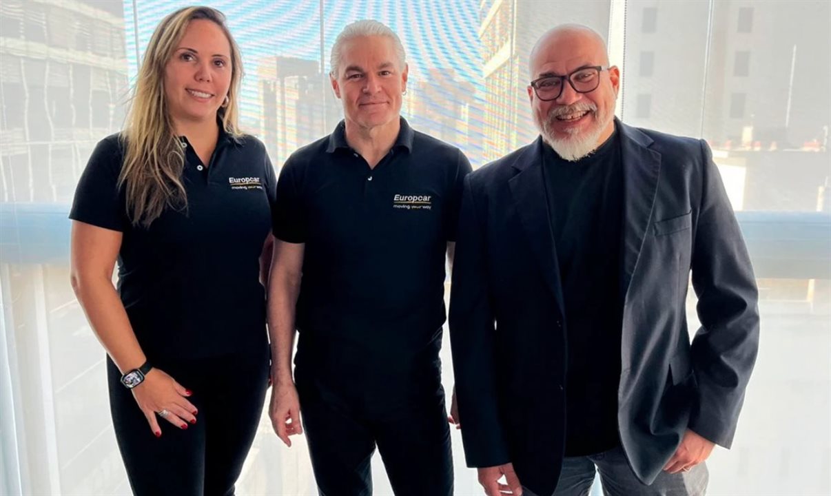 Amanda Mastro, Rodrigo Pereira e Vinicius Severo, da MTDNA