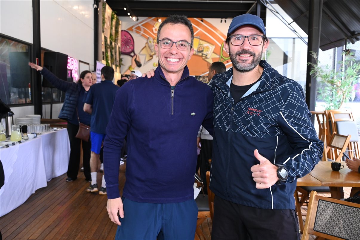 Rodrigo Vieira, da PANROTAS,  e Rafael Ortiz, da Voetur