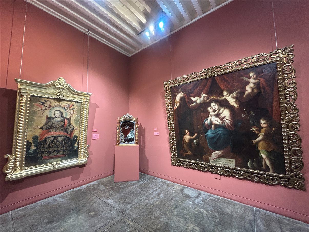 Pinacoteca na Plaza Francia