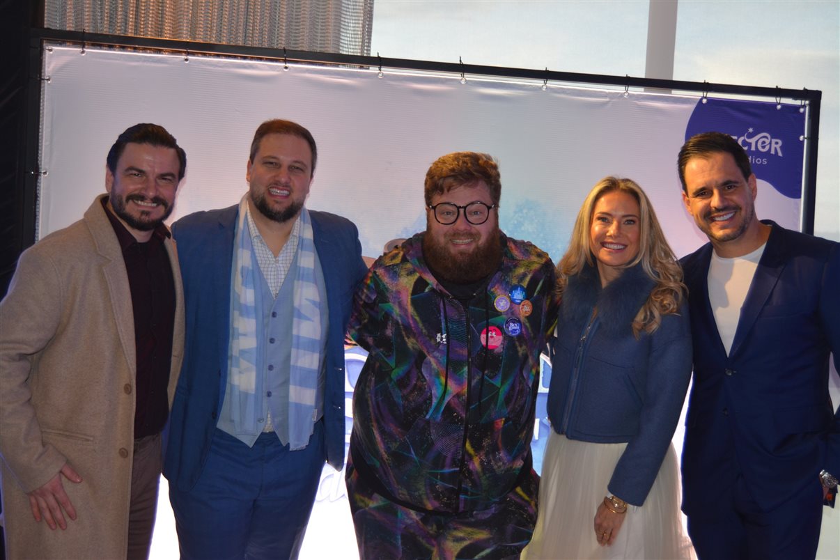 Eduardo Hoewell, Will Weber, Ben Ludmer, Paula Manea e Dudu Kny, da Hector Studios