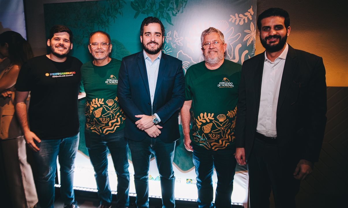 Diogo Beltrão, diretor de Comunicação e Marketing da Empetu), Hayrton Almeida, presidente do Visite Noronha, Eduardo Loyo, presidente da Empetur, Antônio Gomes, da Noronha Tour, e Diogo Melo, vice-presidente da Empetur