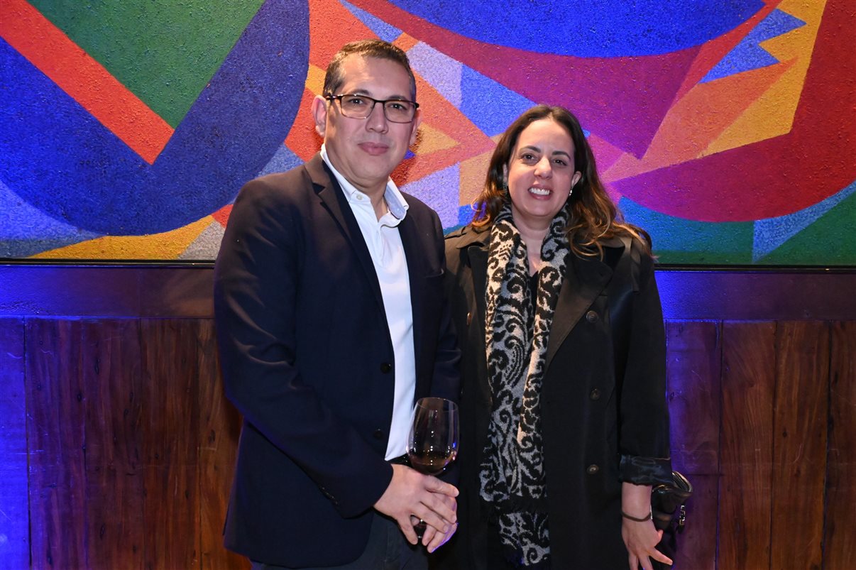 Ana Laura Pierini, do Visit Buenos Aires, entre Fabio Camargo, Mariana Figueiredo e Rodrigo Ramos, da Braztoa  