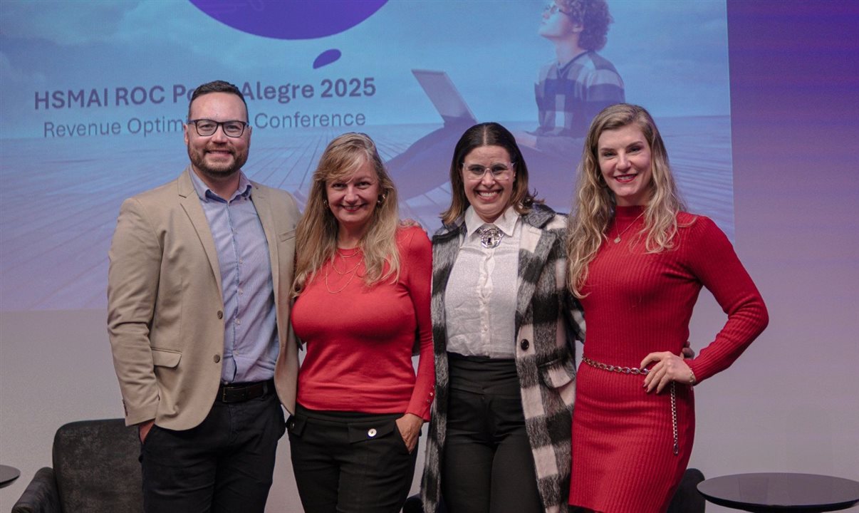 Gabriela Otto, da HSMAI Brasil e Latam, ao lado de Fabiano Cailon, Cristiane Mörs e Maitê Michelon, membros do board HSMAI Região Sul