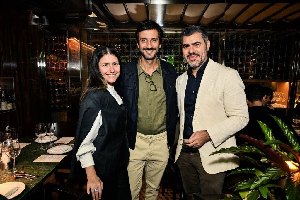 .Paula Sales, Guilherme Padilha e Alvaro Valeriani, do Awasi