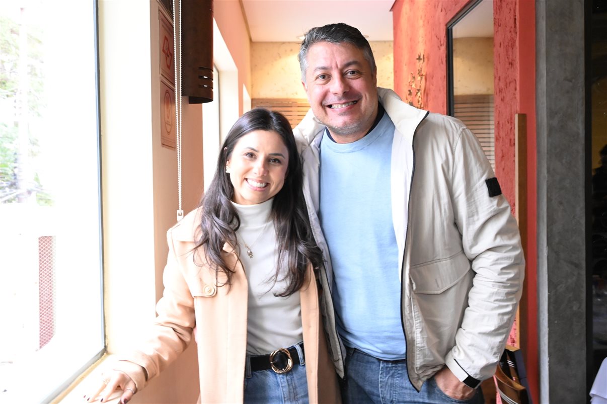 Charles Franken, da Diversa, Fabiano Camargo, da Braztoa, Estela Farina, da NCL, Roberto Nedelciu, da Raidho, Claudio Ferrete, da R11 Travel, e Arnaldo Franken, do Grupo Arbo