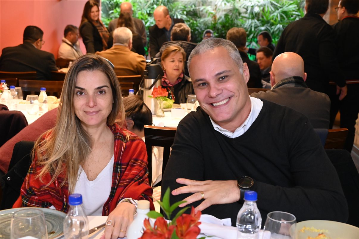 Charles Franken, da Diversa, Fabiano Camargo, da Braztoa, Estela Farina, da NCL, Roberto Nedelciu, da Raidho, Claudio Ferrete, da R11 Travel, e Arnaldo Franken, do Grupo Arbo