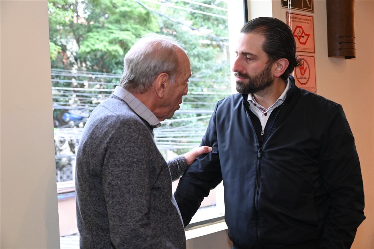Charles Franken, da Diversa, Fabiano Camargo, da Braztoa, Estela Farina, da NCL, Roberto Nedelciu, da Raidho, Claudio Ferrete, da R11 Travel, e Arnaldo Franken, do Grupo Arbo