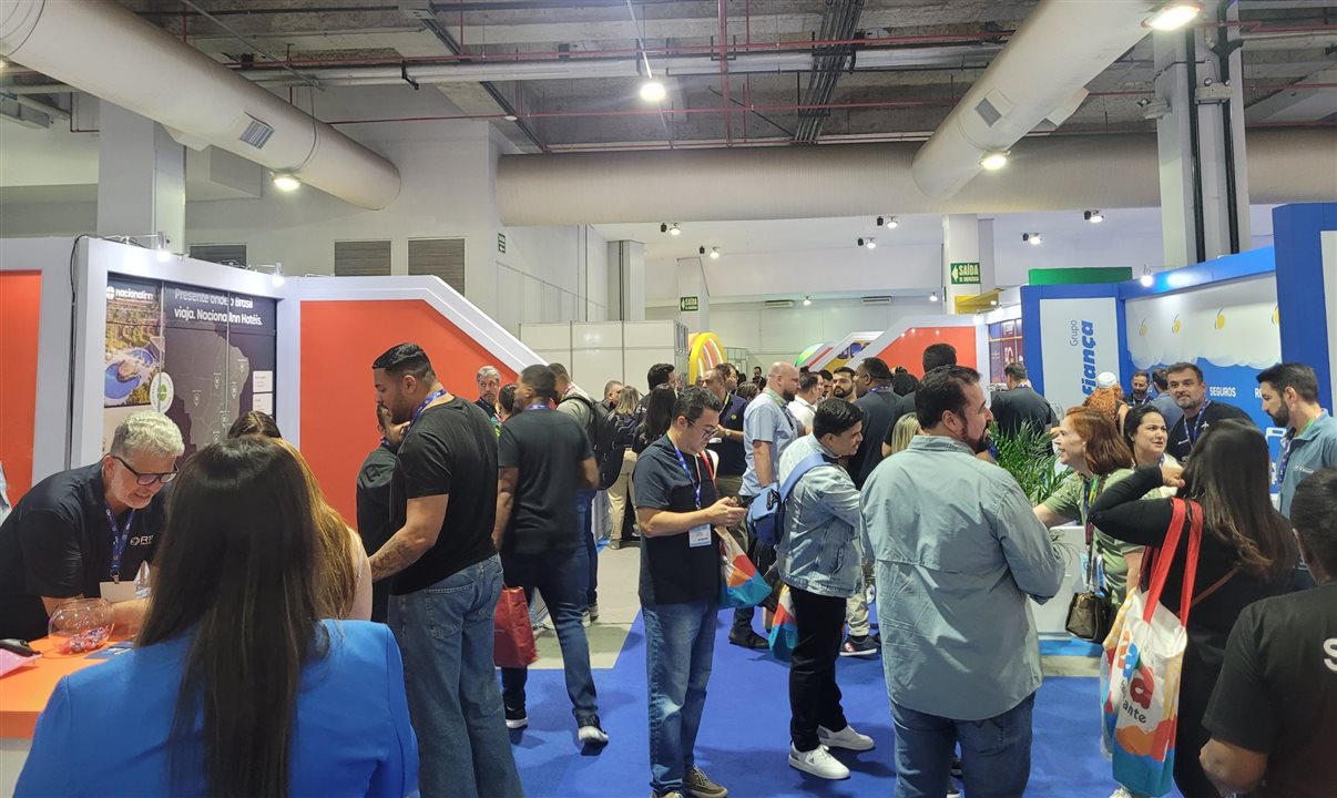 Corredores cheios na Expo Turismo Goiás 2025