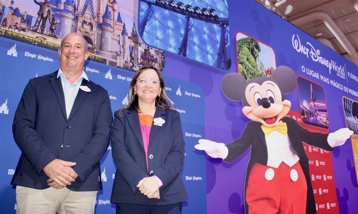 Alexander Haim, gerente sênior de Vendas da Disney Destinations para o Brasil, e Cinthia Douglas, diretora de Vendas e Marketing da Disney para América Latina