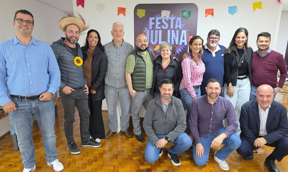 Cesar Floreste, da All Nippon Airways, Anderson Salva, da Air France-KLM, Francine Gomes, da Aeroméxico, Dirk Gratez, da Discover The World, Cassio Lucas, da South African Airways, Nadia Kardouss, da Aviareps, Juliana Abrantes e Daniel Caturani, da BRT, Estela Marques, da Turkish Airlines, Alan Oliveira, da Avianca, Cassio Bello, da Taag, e José Roberto e Carlos Vazquez, da BRT