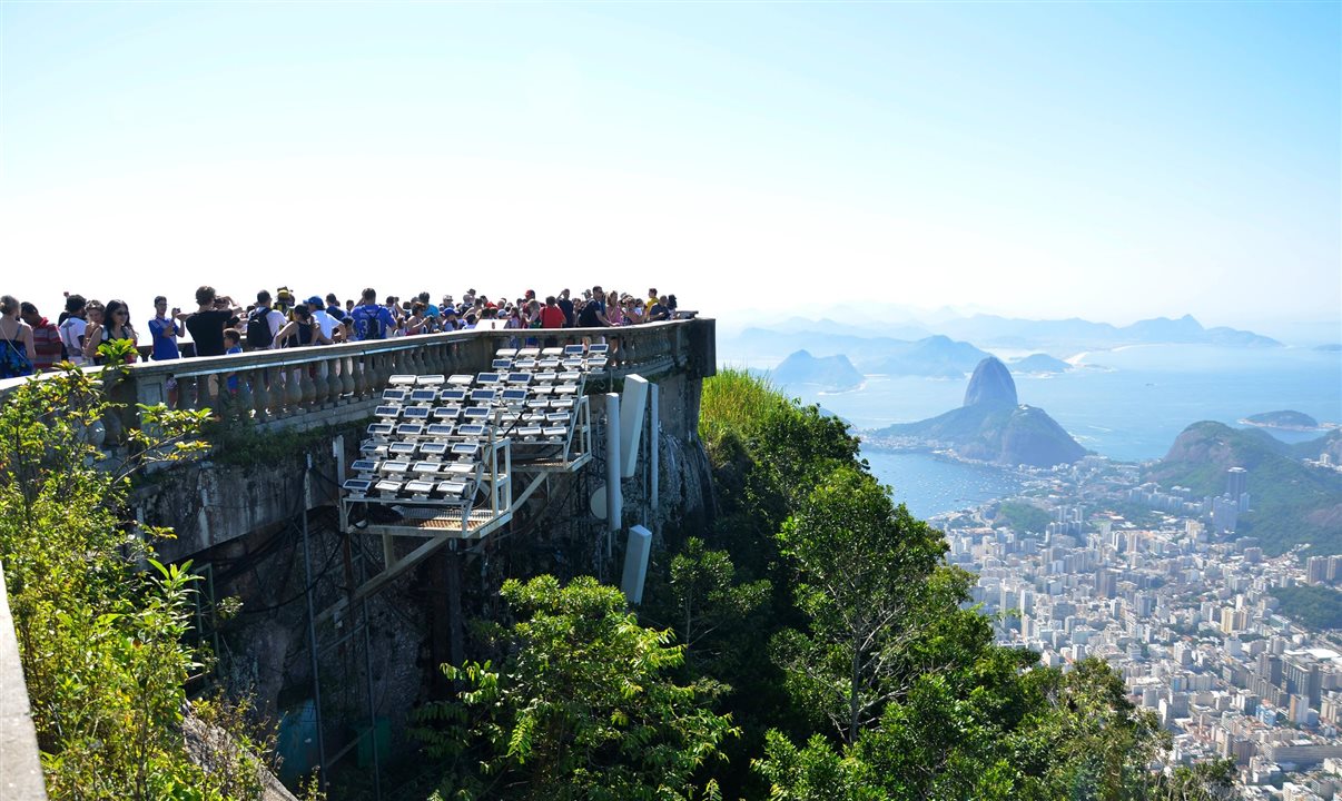 A projeção, com base no ritmo atual de crescimento, aponta para a possibilidade de o Rio ultrapassar 2 milhões de turistas estrangeiros até o fim do ano