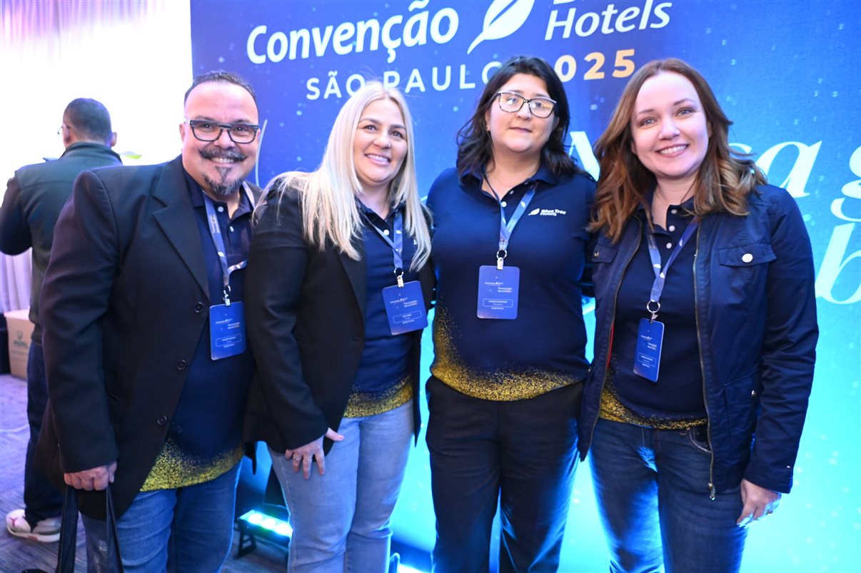 Chieko Aoki com equipe de Caxias do Sul e Florianópolis: Vinícius Schreiner, Roberta Albuquerque, Luciane Perez, Raquel Bitencourt, Adalgiza Ferreira e Alison Vilela 