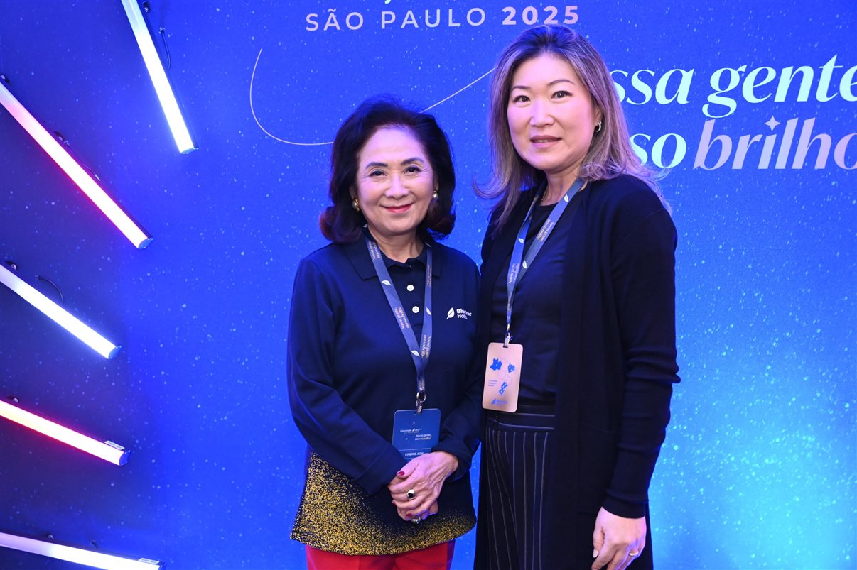 Chieko Aoki com equipe de Caxias do Sul e Florianópolis: Vinícius Schreiner, Roberta Albuquerque, Luciane Perez, Raquel Bitencourt, Adalgiza Ferreira e Alison Vilela 