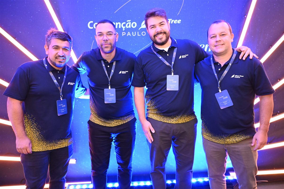 Chieko Aoki com equipe de Caxias do Sul e Florianópolis: Vinícius Schreiner, Roberta Albuquerque, Luciane Perez, Raquel Bitencourt, Adalgiza Ferreira e Alison Vilela 