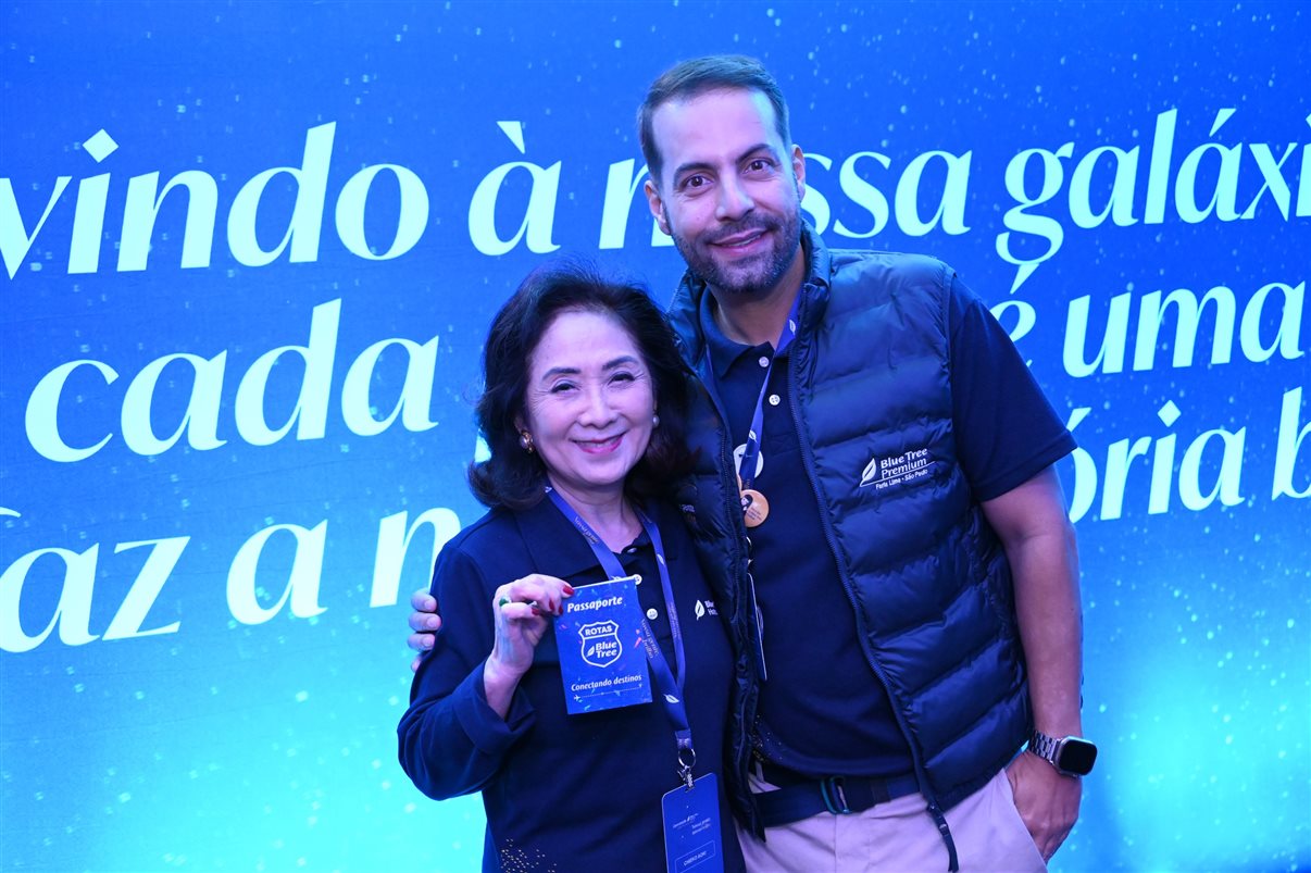 Chieko Aoki e Erilton Junior, da Blue Tree Hotels