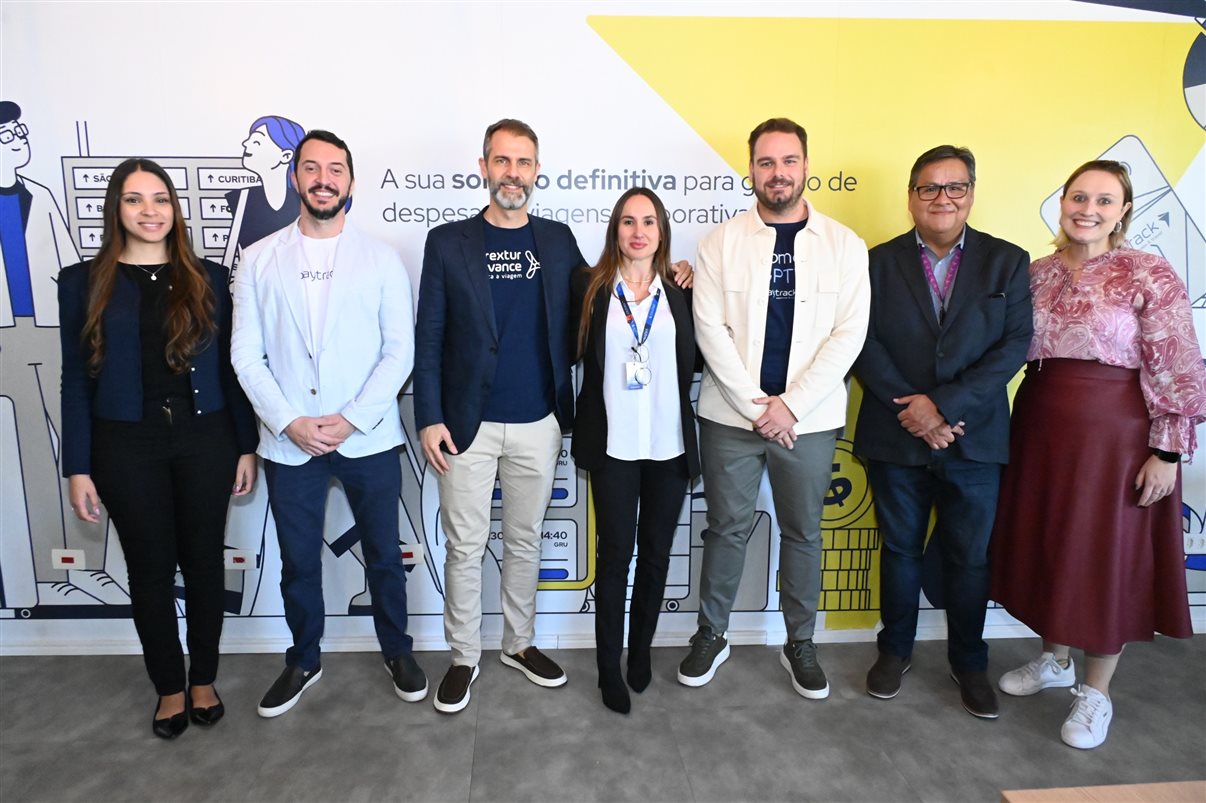 Cibeli Oliveira e Pedro Góes, da Paytrack