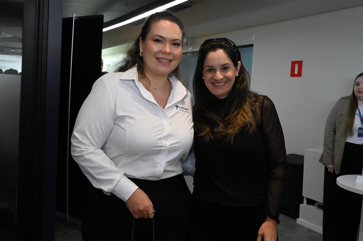 Cibeli Oliveira e Pedro Góes, da Paytrack