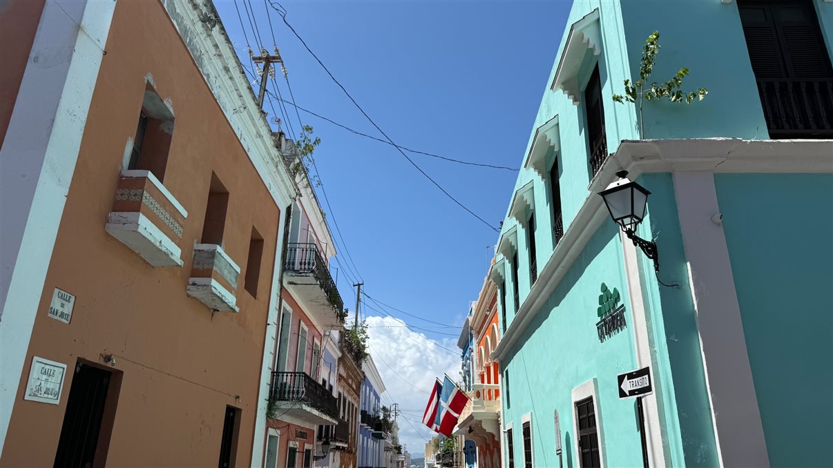 As construções coloridas do centro histórico