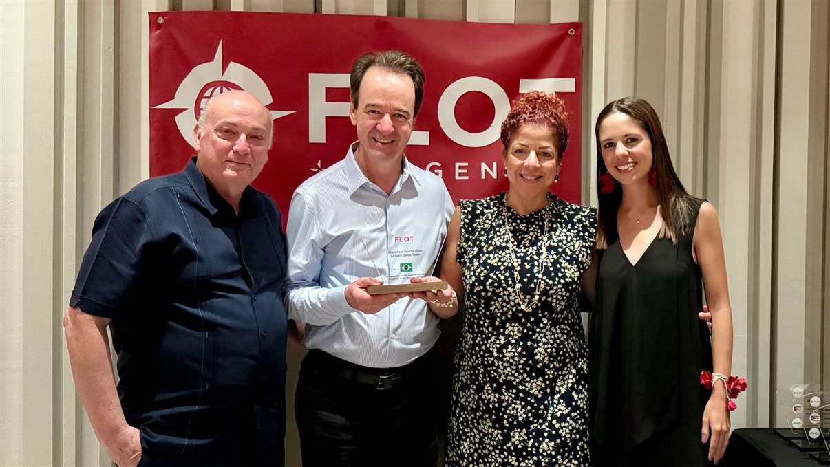 Francisco Blanch, Johanna González e Cristina Fernandes, da Discover Puerto Rico, e Eduardo Barbosa, da Flot