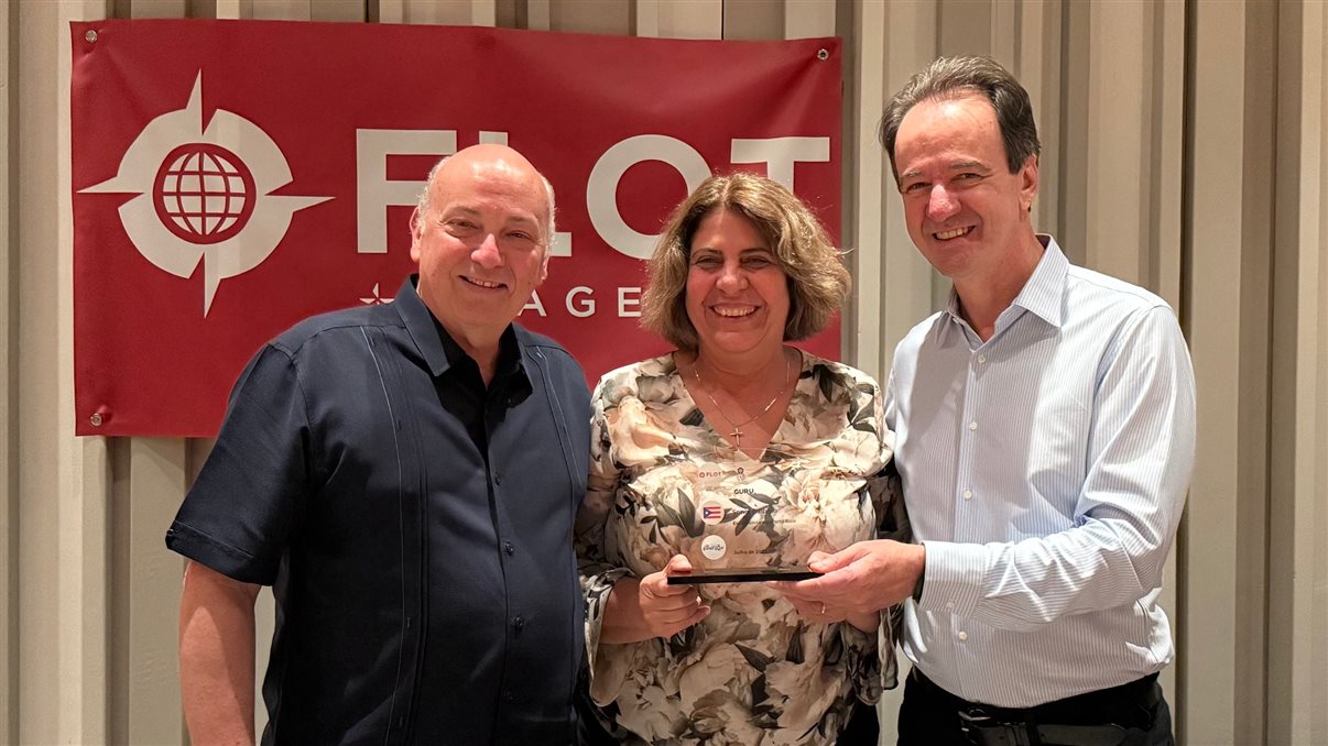 Francisco Blanch, Johanna González e Cristina Fernandes, da Discover Puerto Rico, e Eduardo Barbosa, da Flot