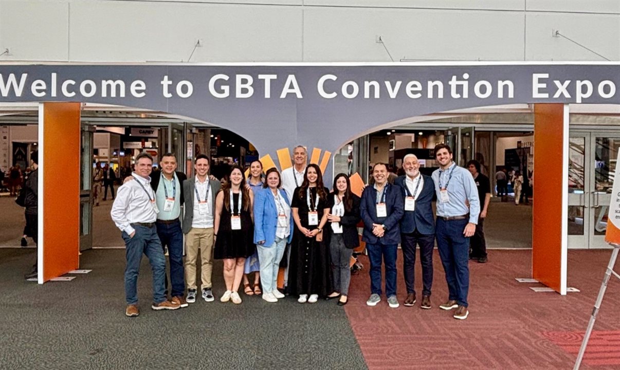 Venicio Cardoso (Altour Latam), Flávio Nunes (Avipam), Marcio Palhares (Avipam), Gabriela Oliveira (BTG Pactual), Patrícia Slomp (Avipam), Larissa Uliana (Vale), Fernando Slomp (Avipam), Joyce Macieri (Minerva Foods), Gabriela Oliveira (BTG Pactual), Anderson Paranhos (Avipam), Tadeu Cunha (Avipam), Pedro Slomp (Avipam)