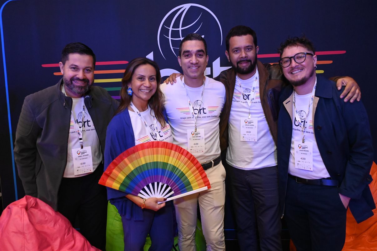 Daniel Caturani, Juliana Abrantes, Tiago Martinez, Carlos Guerra e Lucas Masiero, da BRT