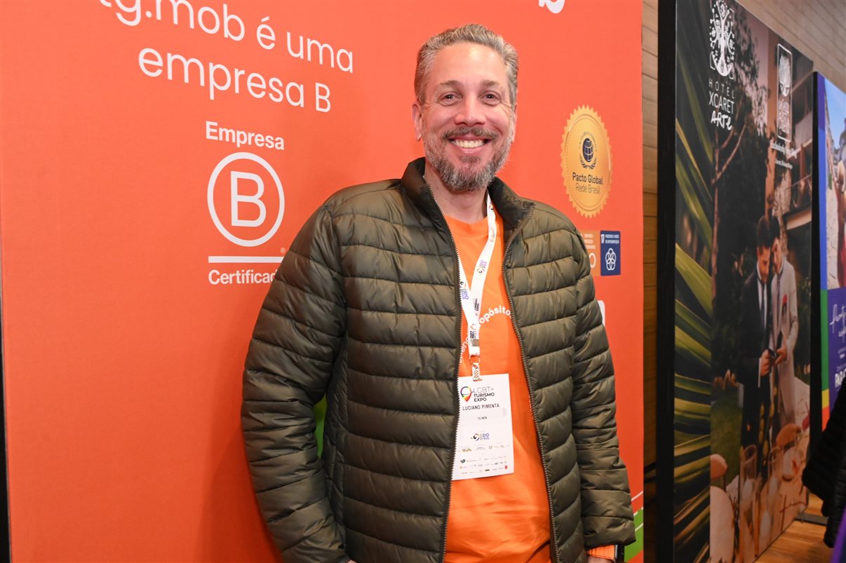 Danielly Aguiar, da Empetur, e Alex Bernardes, da LGBT+ Turismo Expo