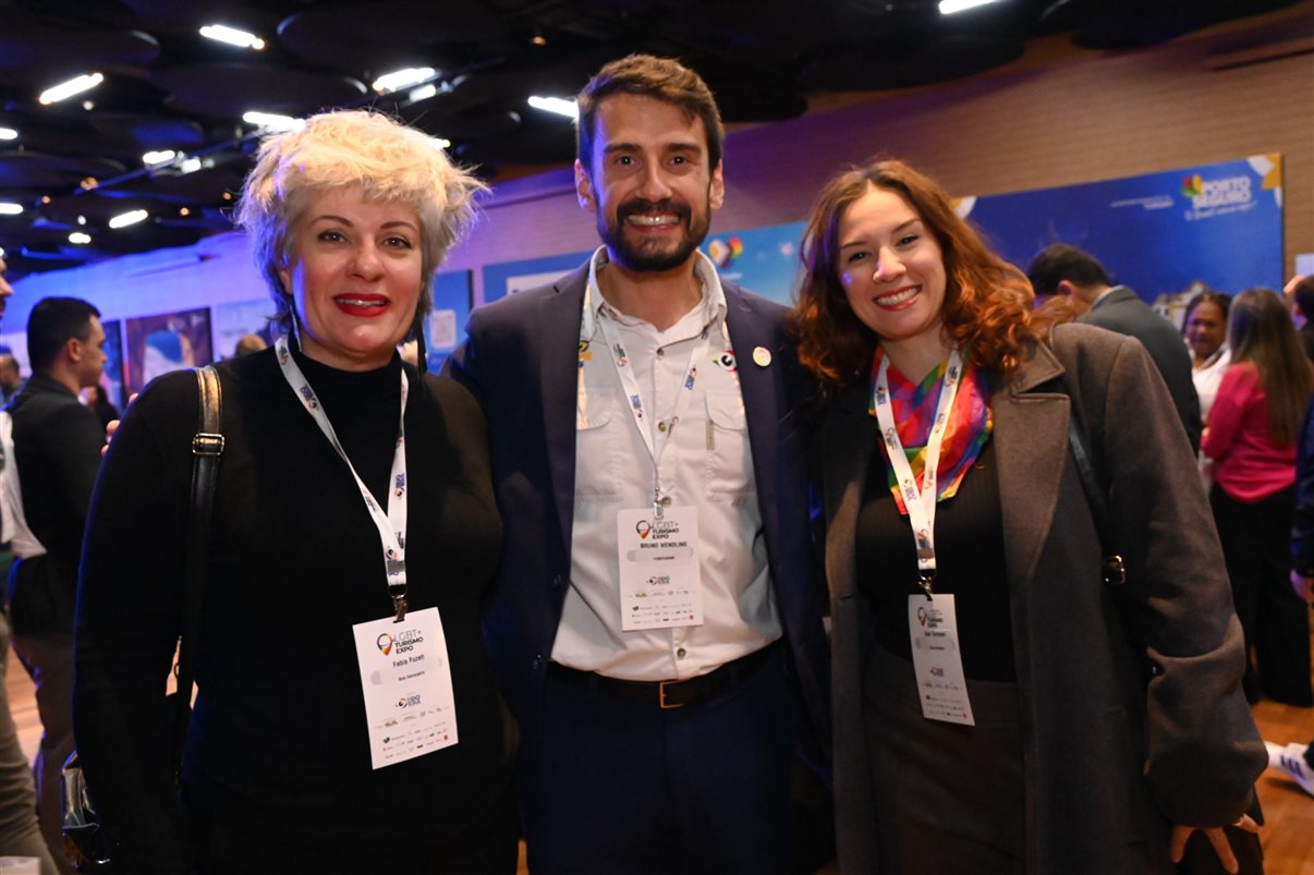 Danielly Aguiar, da Empetur, e Alex Bernardes, da LGBT+ Turismo Expo