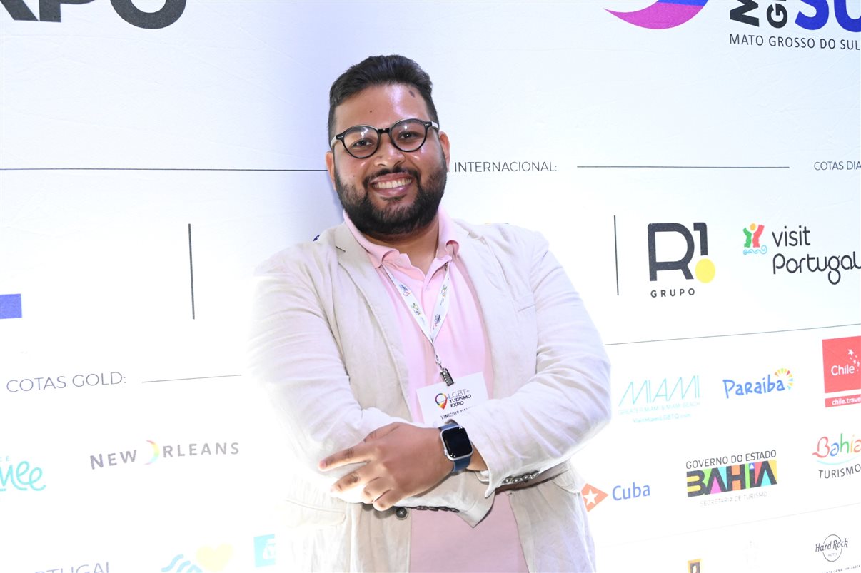 Danielly Aguiar, da Empetur, e Alex Bernardes, da LGBT+ Turismo Expo