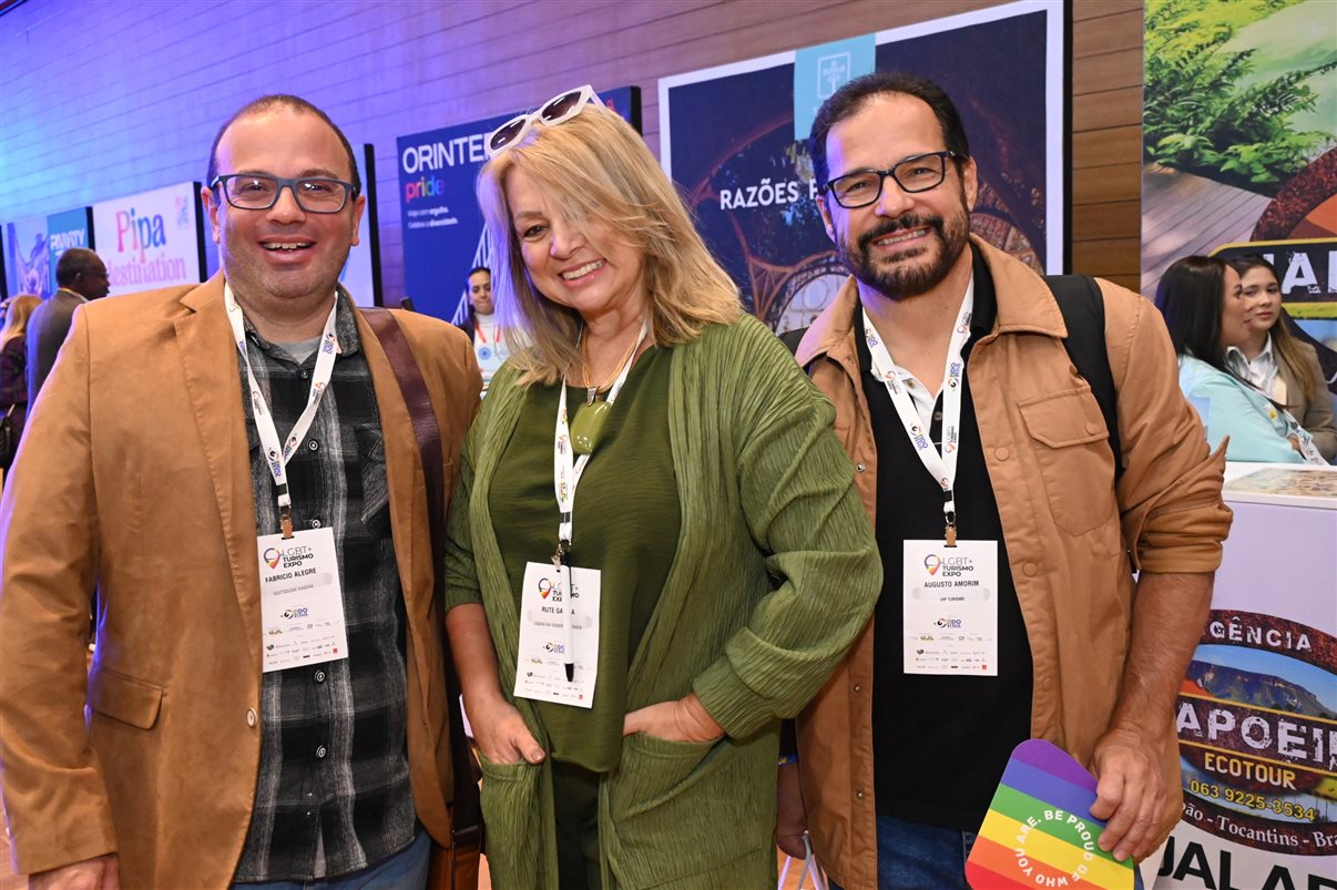 Danielly Aguiar, da Empetur, e Alex Bernardes, da LGBT+ Turismo Expo