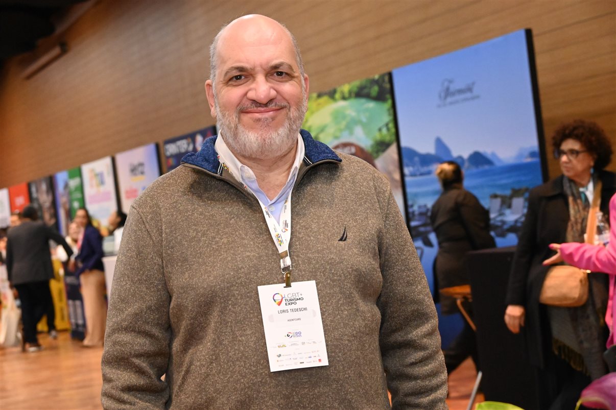 Danielly Aguiar, da Empetur, e Alex Bernardes, da LGBT+ Turismo Expo