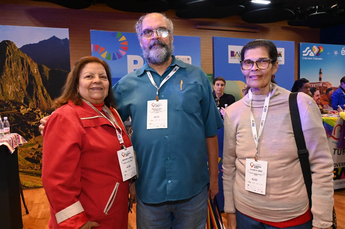 Danielly Aguiar, da Empetur, e Alex Bernardes, da LGBT+ Turismo Expo